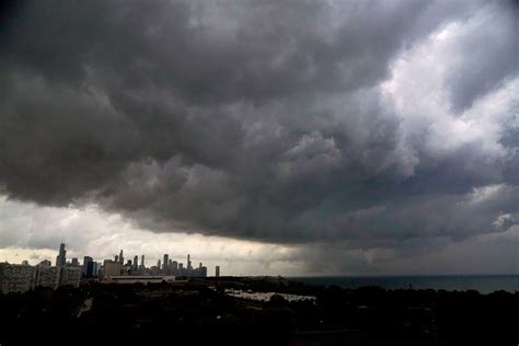 tornado warning chicago airport